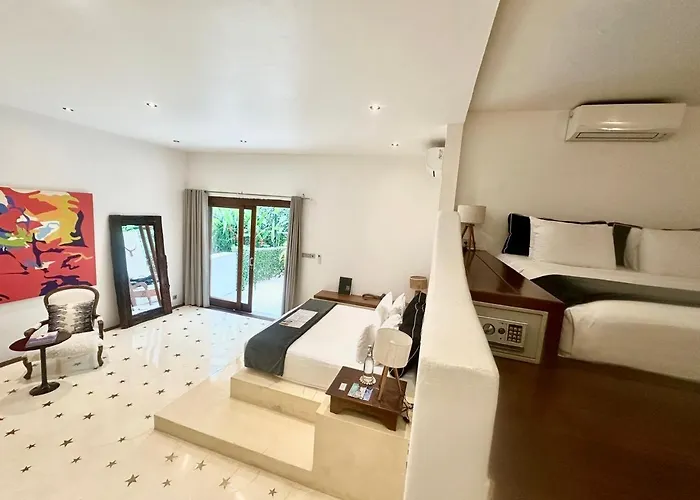 ホテル ウマラス 3*